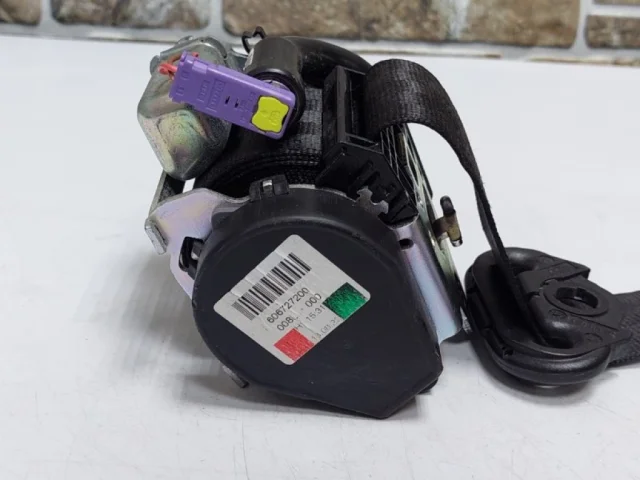 Ремень безопасности передний левый для Audi Q7 4M 2015+ на фотографиях