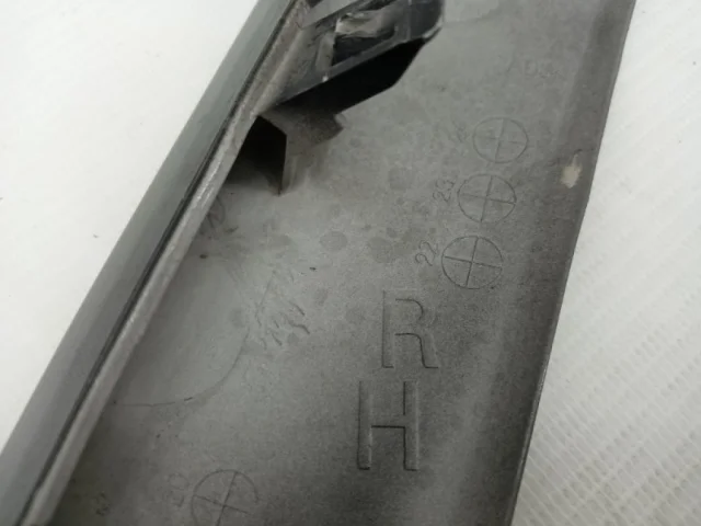 Двери для Toyota Alphard H20 2008-2015 на фотографиях