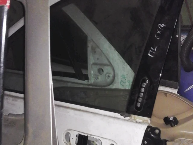 Двери для Ford Explorer U251 2005-2011 на фотографиях