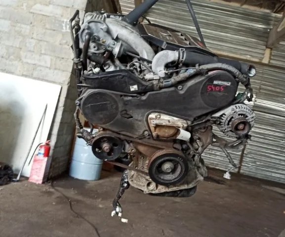 Двигатель без навесного для Toyota Alphard H10 2002-2008 на фотографиях