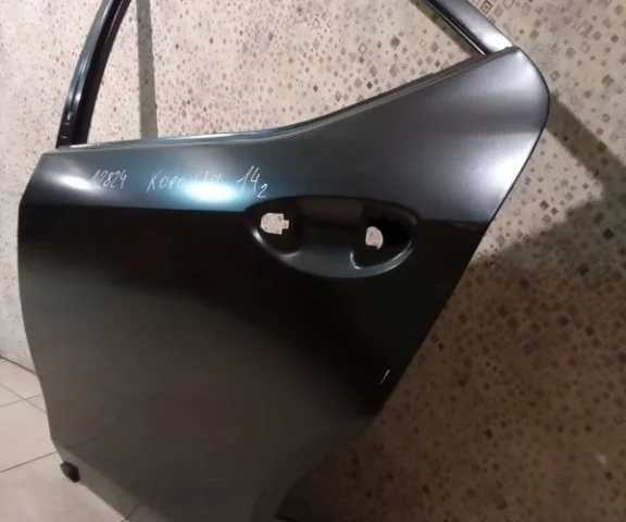 Дверь задняя левая для Toyota Corolla E140/E150 Седан 2006-2013 на фотографиях