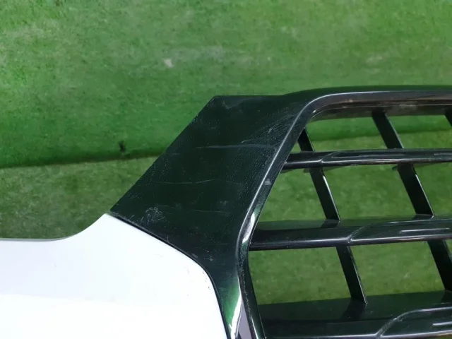 Бампер передний для Audi Q3 F3 2018+ на фотографиях