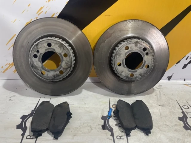 Диски тормозные передние (комплект) для Mercedes-Benz E class W213 2016-2023 на фотографиях