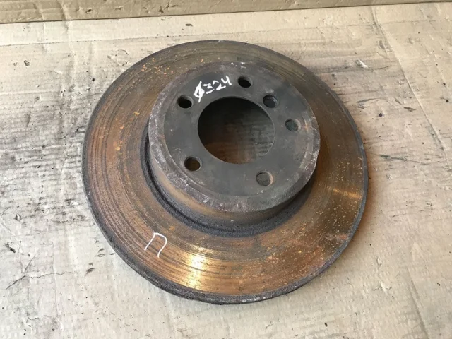 Диски тормозные передние (комплект) для BMW 5er Е60 2003-2010 на фотографиях