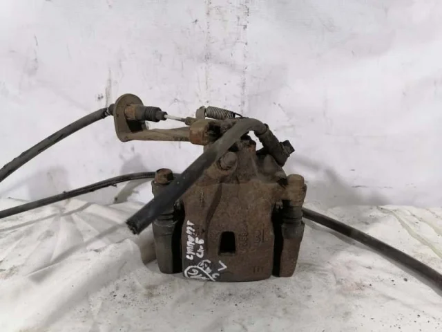 Суппорт задний левый для Mazda CX 5 KF 2017 на фотографиях