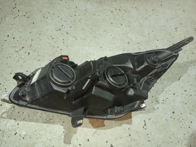 Фара левая для Opel Insignia Седан A 2008-2017 на фотографиях