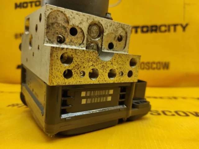 Блок ABS для Mercedes-Benz E class W211 2002-2009 на фотографиях