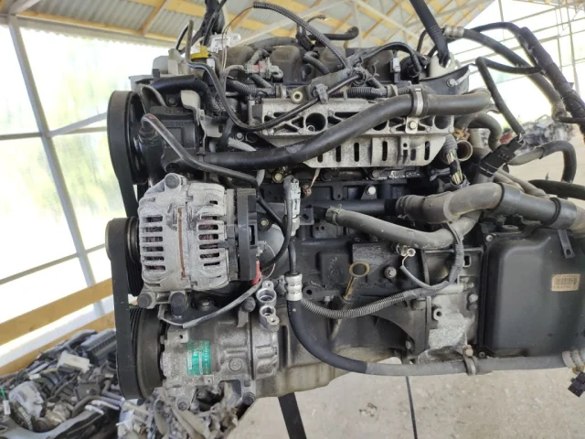 Двигатель без навесного для Renault Logan 2018+ (L8 rest.) на фотографиях