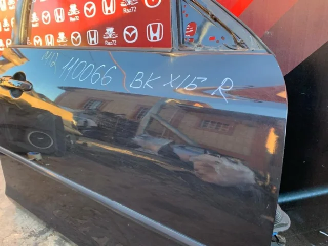 Дверь передняя правая для Mazda 3 BK Хэтчбек 2003-2009 на фотографиях