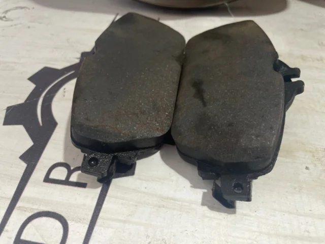 Диски тормозные передние (комплект) для Mercedes-Benz E class W213 2016-2023 на фотографиях