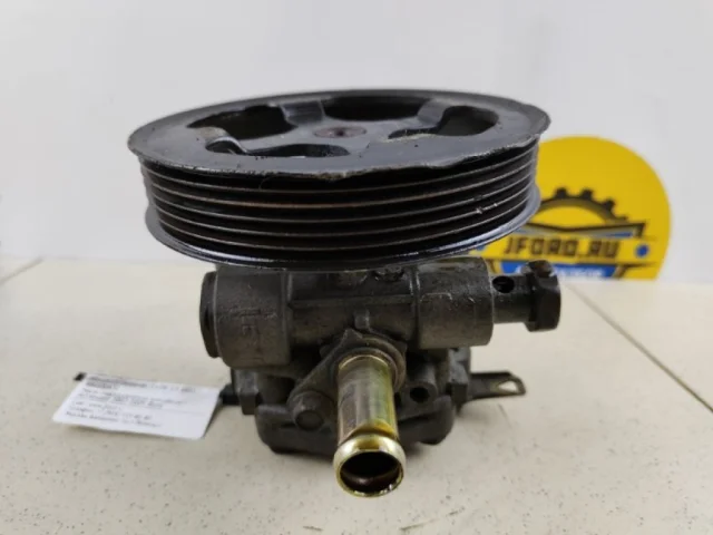 Насос ГУР для Mitsubishi Outlander 1 CU0W 2002-2009 на фотографиях