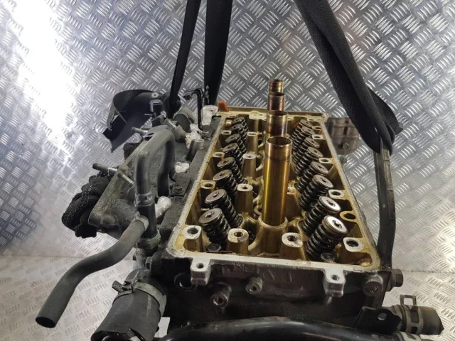 Двигатель для Honda CR-V RD 2001-2006 на фотографиях