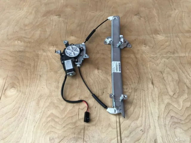 Стеклоподъемник передний левый для Nissan Almera Classic B10 2006-2012 на фотографиях