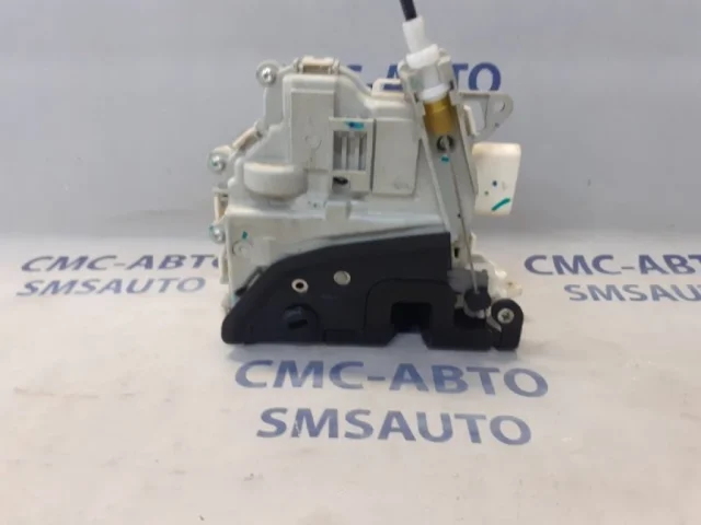 Замок задней левой двери для Audi Q5 8R 2008-2016 на фотографиях