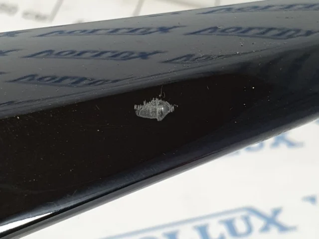 Ручка багажника для Volvo C30 MK 2006-2013 на фотографиях