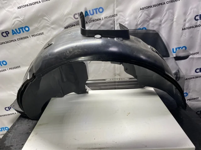 Крылья для Citroen Berlingo 2 B9 фургон 2008-2016 на фотографиях