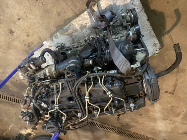 ГБЦ для Volvo XC60 Y20 2008-2017 на фотографиях