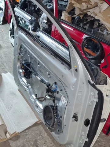 Дверь багажника для Volvo C30 MK 2006-2013 на фотографиях