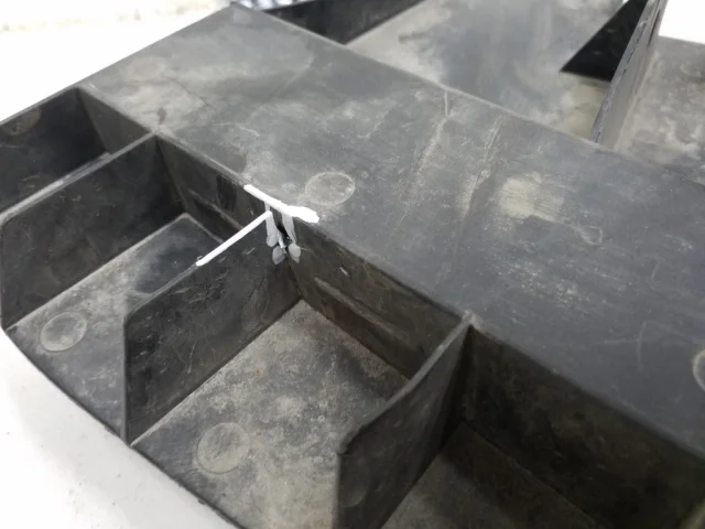 Пластиковая защита двигателя для Nissan Qashqai J11 2013-2019 на фотографиях