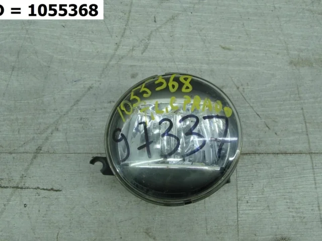 Противотуманка (ПТФ) передняя левая для Toyota Land Cruiser 200 2007-2015 на фотографиях