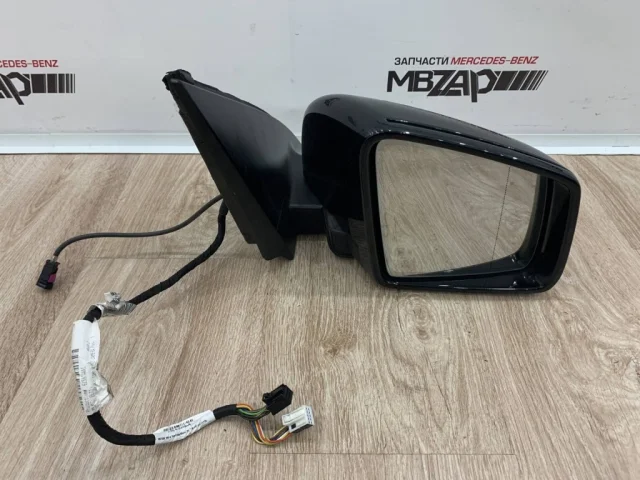 Стекла и зеркала для Mercedes-Benz GL class X166 2012-2016 на фотографиях