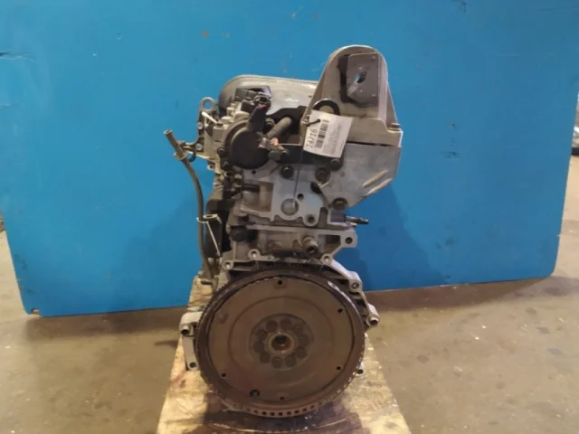 Продажа двигателя B5244S4