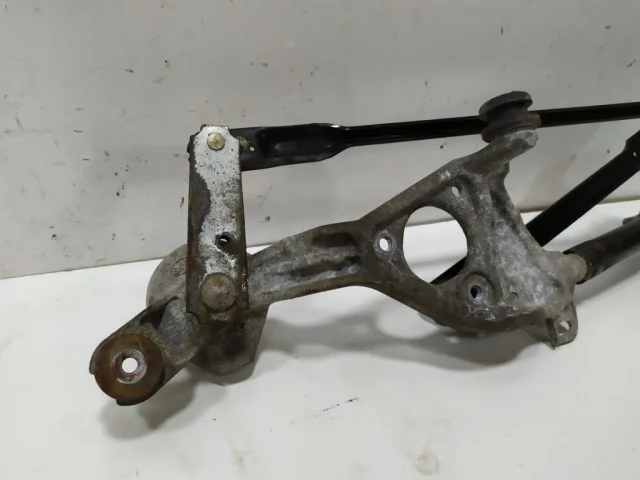 Трапеция стеклоочистителей для Hyundai Solaris 2 (2017-2022) на фотографиях