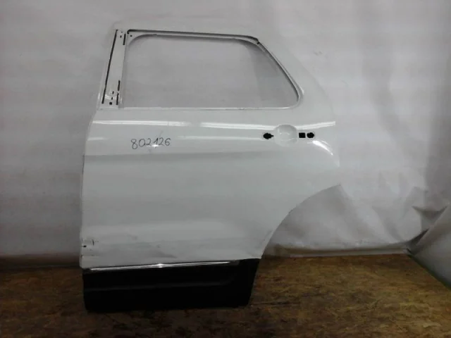 Дверь задняя левая для Ford Explorer U502 rest 2014-2019 на фотографиях