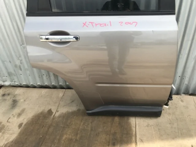 Дверь задняя правая для Nissan X-Trail T31 RU 2007-2014 на фотографиях