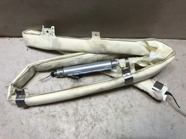 Шторка безопасности левая для BMW X5 Е70 2006-2013 на фотографиях