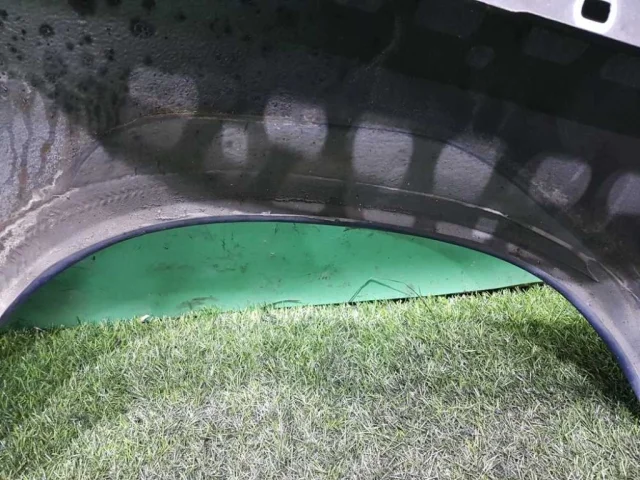 Крыло левое для Mercedes-Benz E class W124 1984-1996 на фотографиях