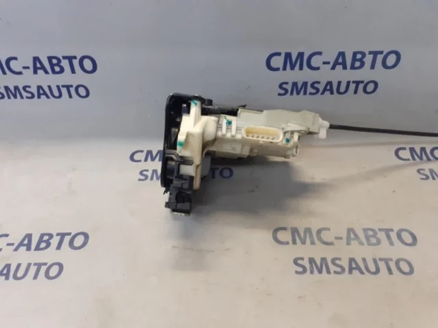 Замок задней левой двери для Audi Q5 8R 2008-2016 на фотографиях