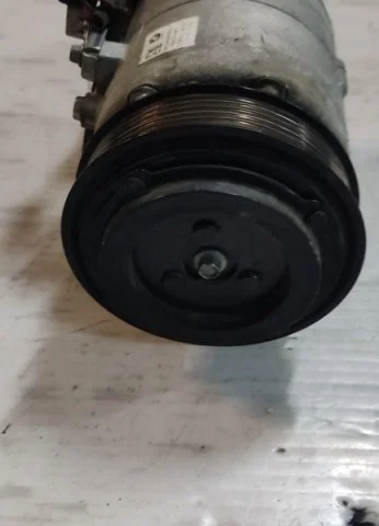 Компрессор кондиционера для BMW X3 F25 2010-2017 на фотографиях