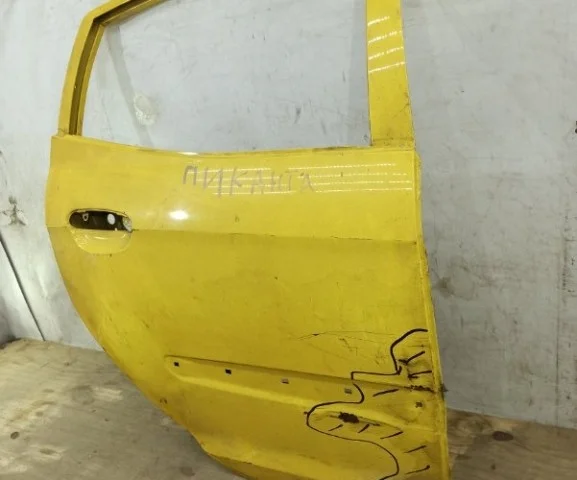 Двери для Kia Picanto ТA 2011-2017 (5dr) на фотографиях