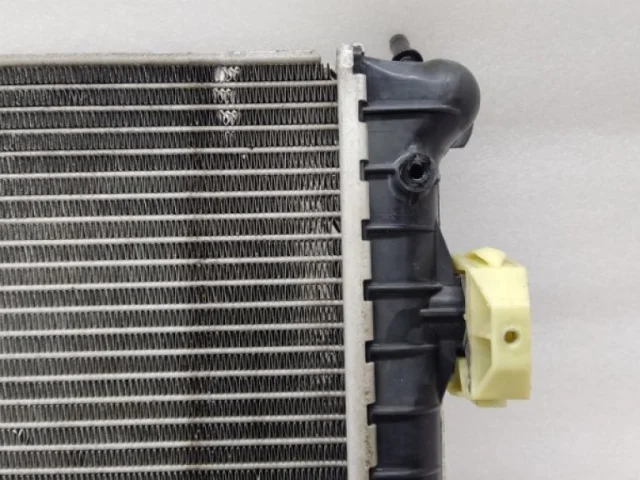 Радиатор охлаждения ДВС для Skoda Rapid II 2020+ на фотографиях