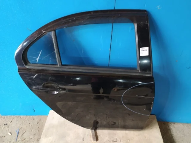 Дверь задняя правая для Mitsubishi Lancer 9 Седан CS 2003-2010 на фотографиях