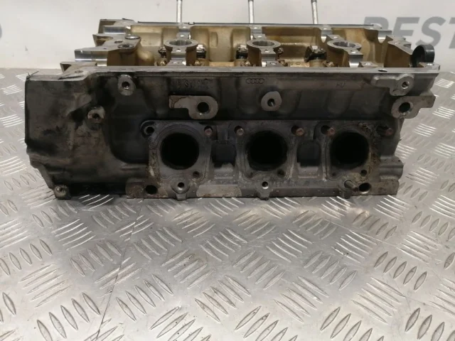 ГБЦ для Porsche Cayenne 958 2010-2014 на фотографиях