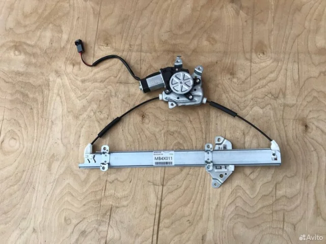 Стеклоподъемник передний левый для Nissan Almera Classic B10 2006-2012 на фотографиях