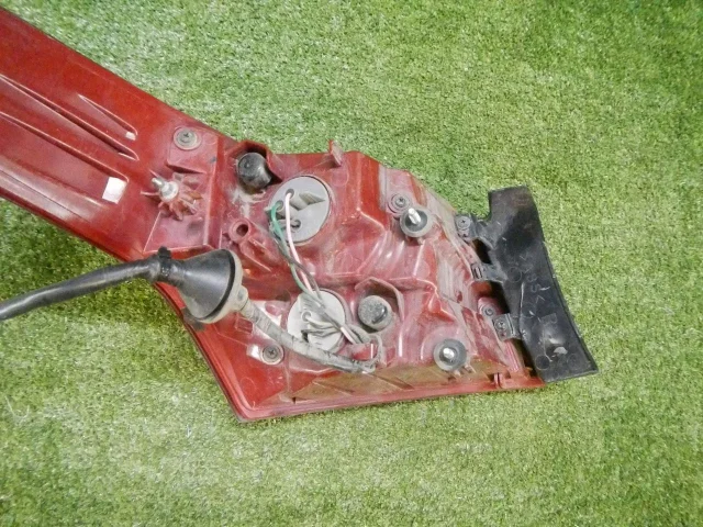 Фонарь внешний левый для Hyundai Solaris 2 (2017-2022) на фотографиях