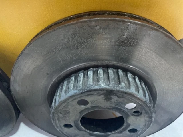 Диски тормозные передние (комплект) для Mercedes-Benz E class W213 2016-2023 на фотографиях