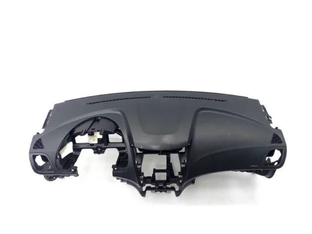 Накладка панели приборов для Hyundai Solaris 1 RB (2011-2013) на фотографиях