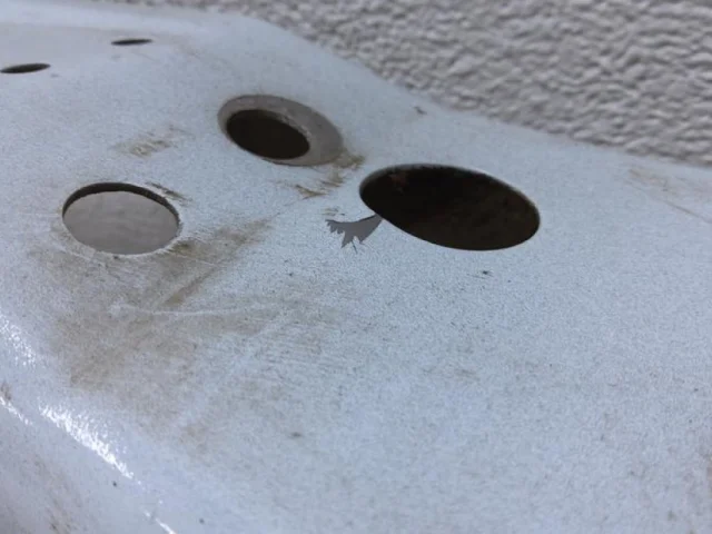 Усилитель переднего бампера для Renault Logan 2005-2015 (LS) на фотографиях