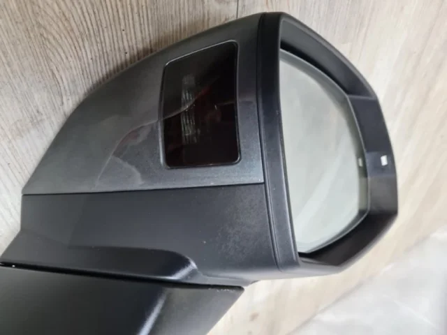 Зеркало боковое правое для Audi Q7 4M 2015+ на фотографиях