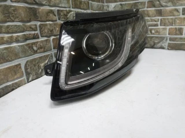 Фары для Land Rover Range Rover Evoque L538 Rest 2015-2018 на фотографиях