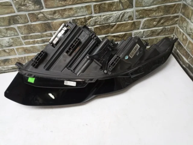 Фары для Land Rover Range Rover Evoque L538 Rest 2015-2018 на фотографиях