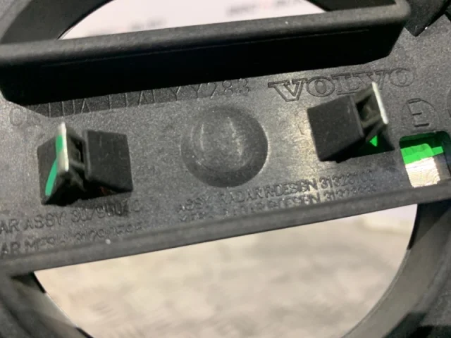 Решетка радиатора для Volvo S60 FS II 2010-2013 на фотографиях