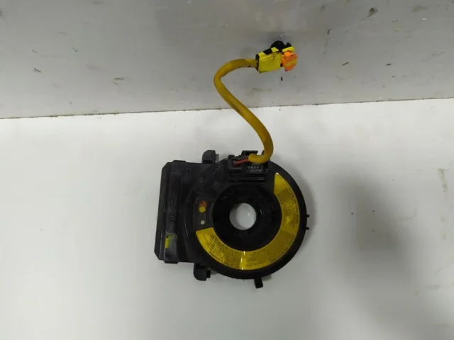 Подрулевой переключатель для Hyundai Solaris 1 рестайлинг 2014-2017 на фотографиях