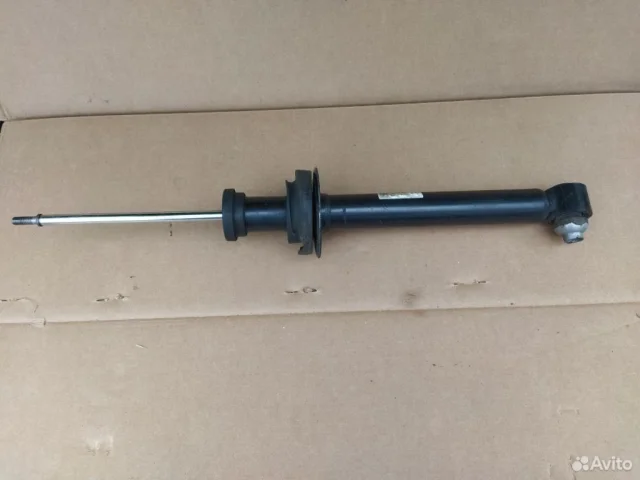 Амортизаторы задние (комплект) для BMW 5er G30 2016-2023 на фотографиях