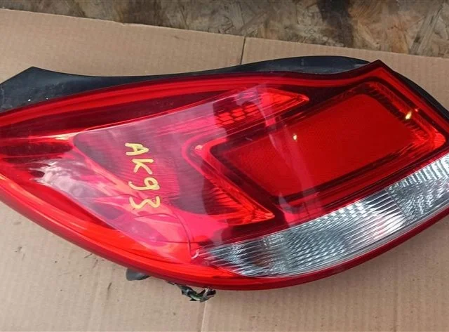 Фонарь левый для Opel Insignia Седан A 2008-2017 на фотографиях