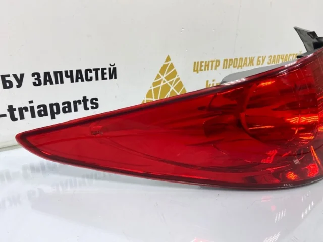 Фонарь левый для Hyundai Solaris 1 RB (2011-2013) на фотографиях